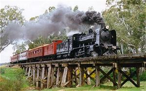 Castlemaine to Maldon steam train