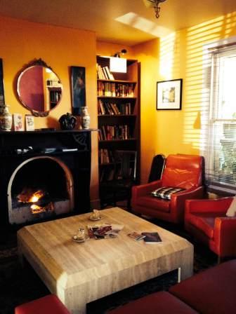 little lounge